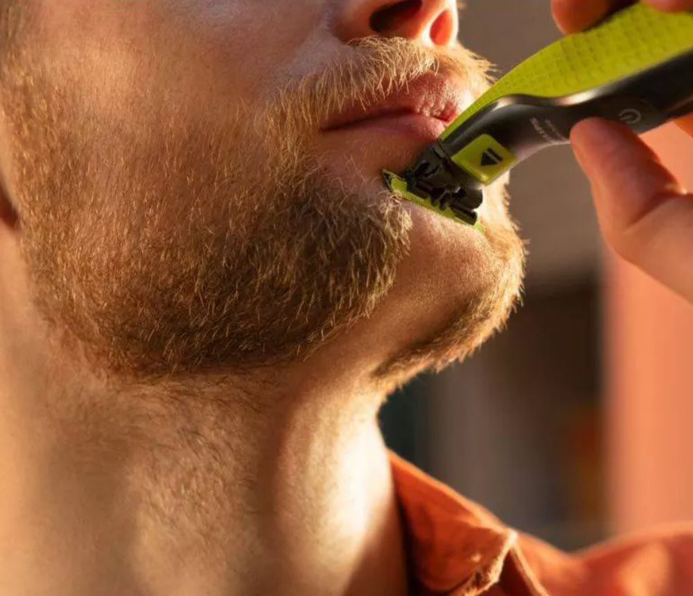 Philips Norelco OneBlade 360 Face Rechargeable Men's Electric Shaver and Trimmer,QP2724/70